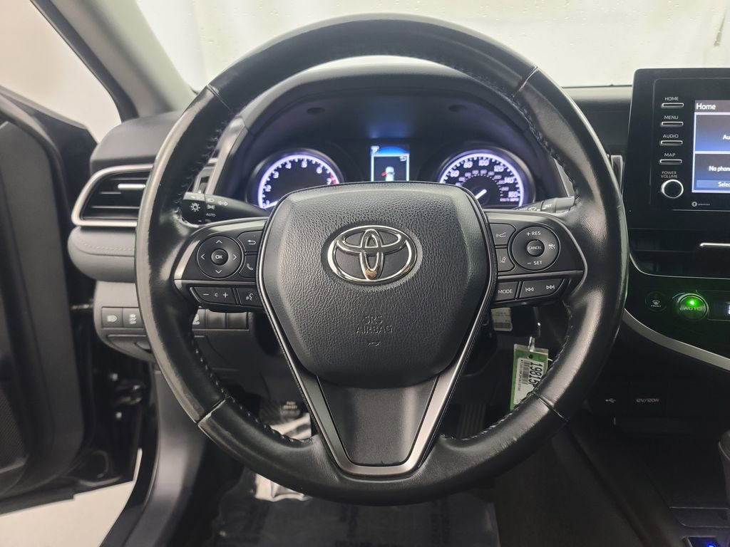 Used 2023 Toyota Camry SE image 31