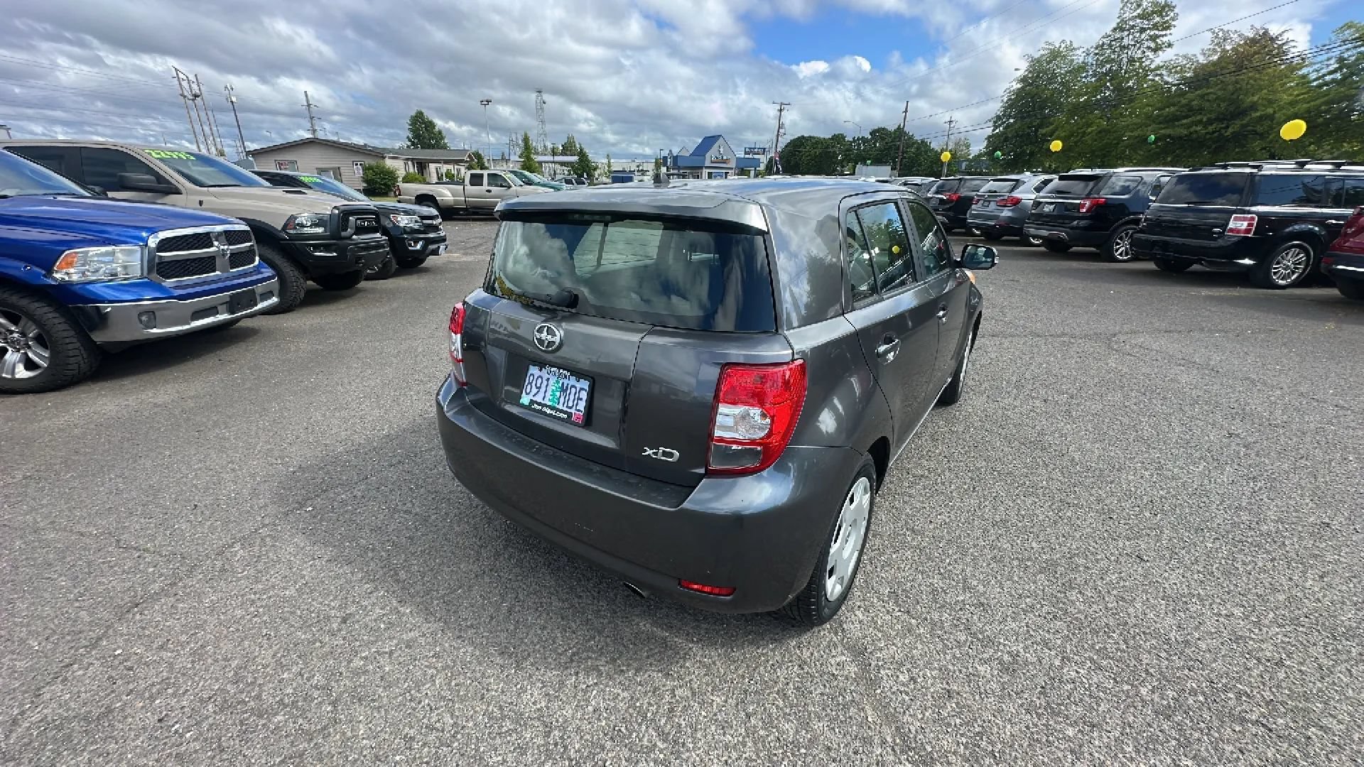 Used 2011 Scion xD FWD image 4