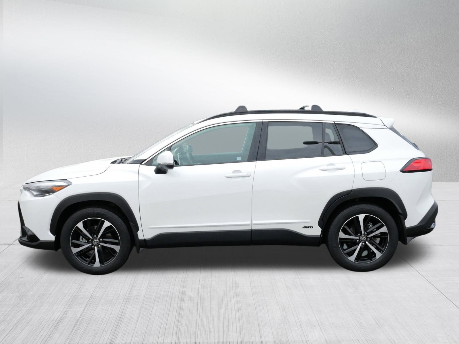 Used 2024 Toyota Corolla Cross XSE w/ Convenience Package image 4