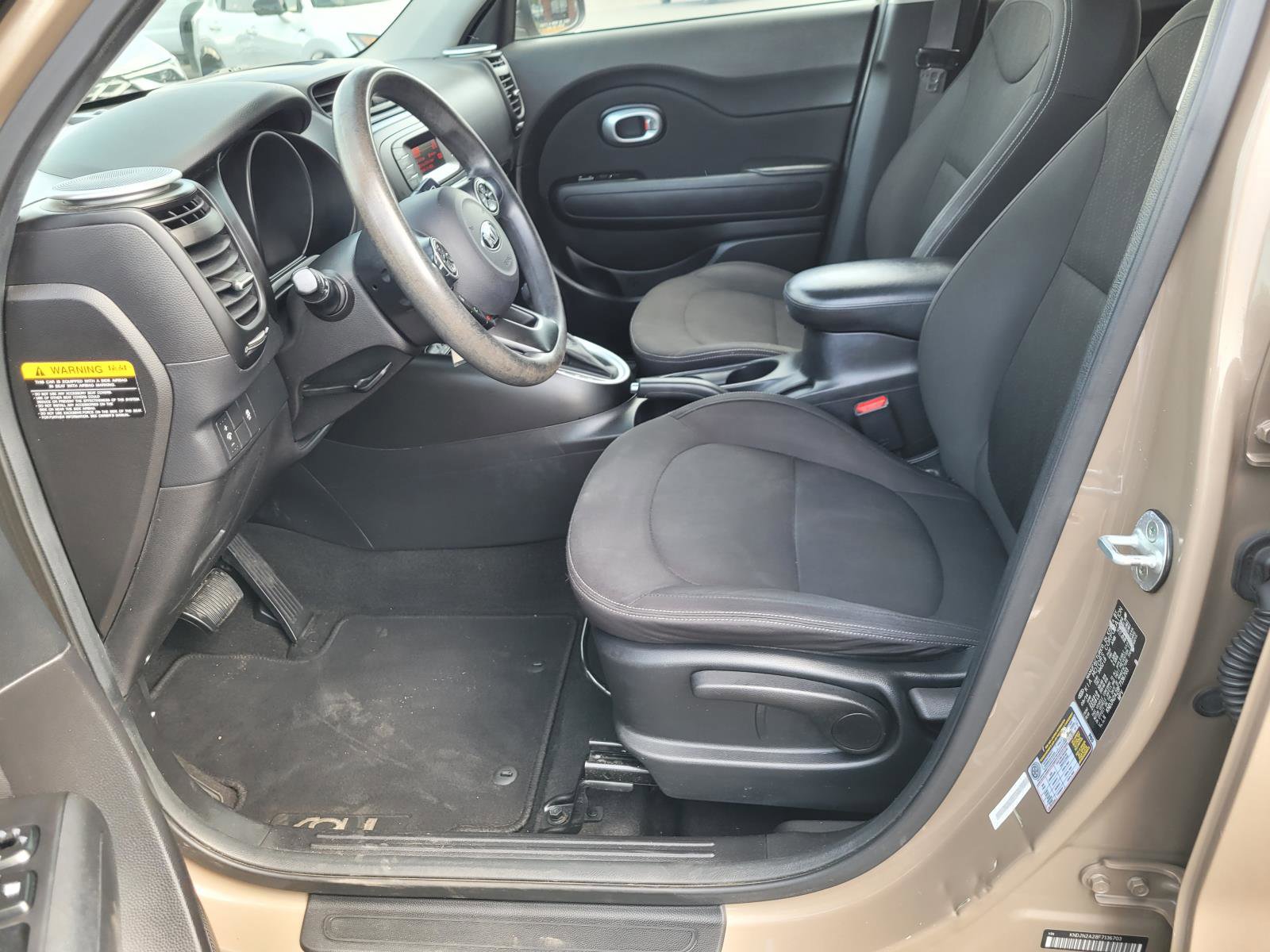 Used 2015 Kia Soul FWD image 10