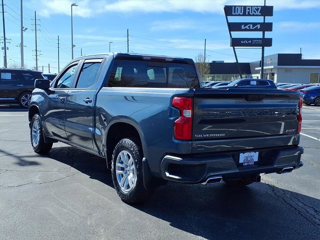 Used 2020 Chevrolet Silverado 1500 RST image 2