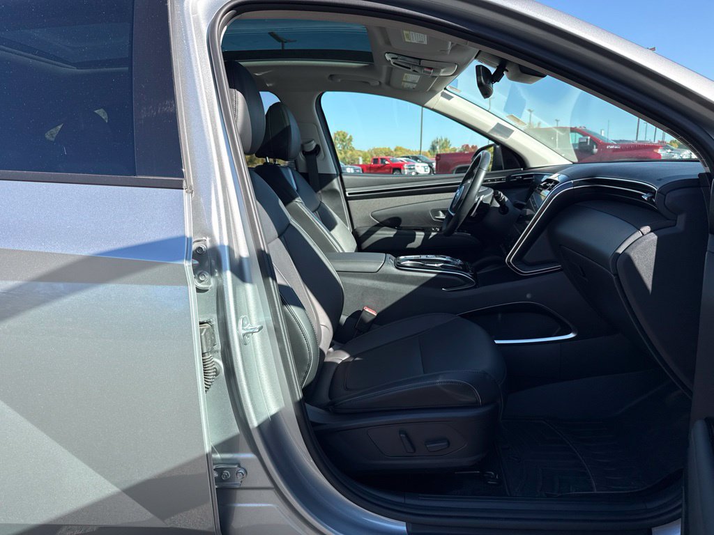 Used 2024 Hyundai Tucson Limited AWD/4WD image 11