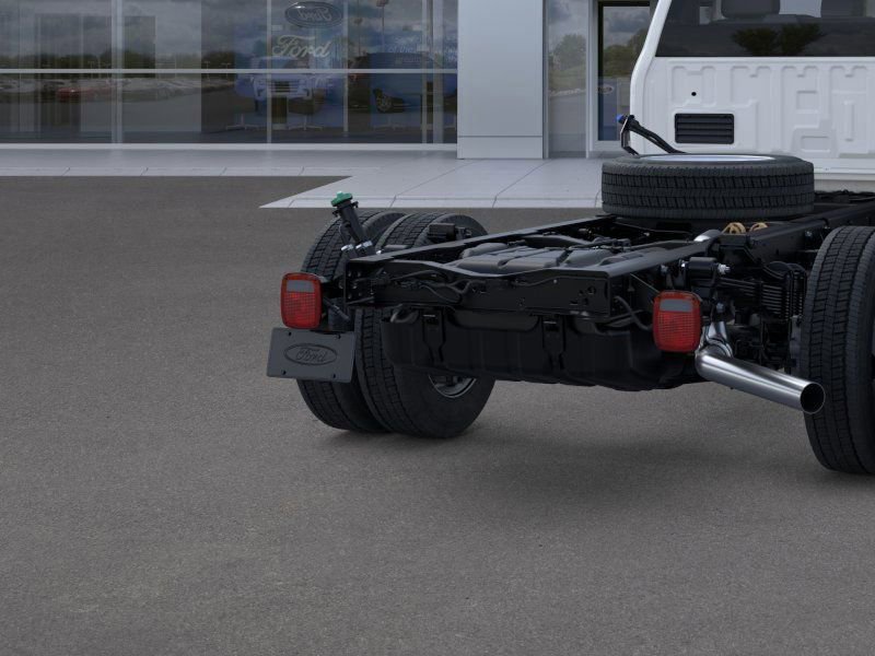 New 2026 Ford F550 image 23