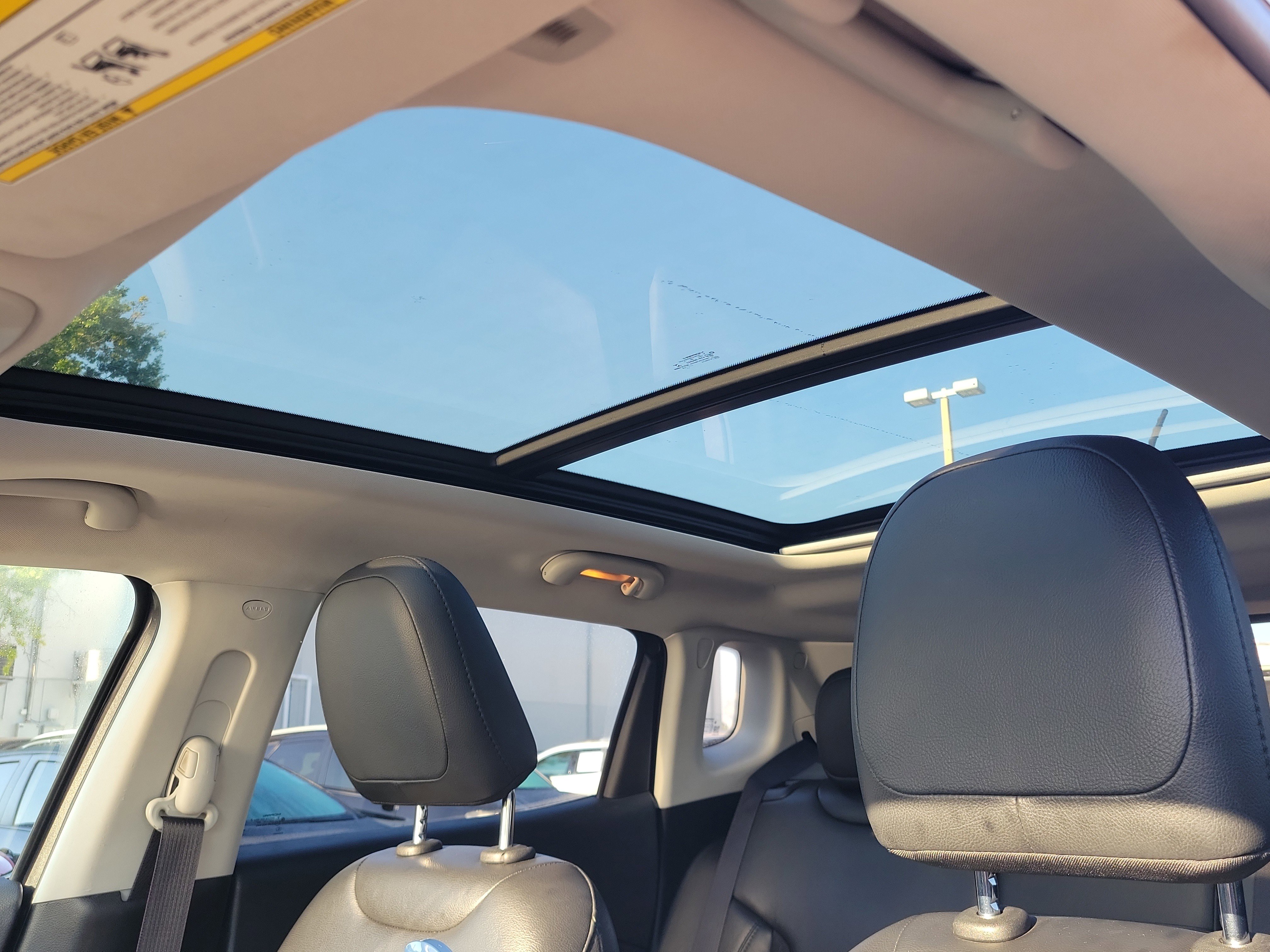 Used 2019 Jeep Compass Altitude image 34