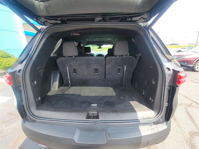 Used 2023 Chevrolet Traverse LT FWD image 14