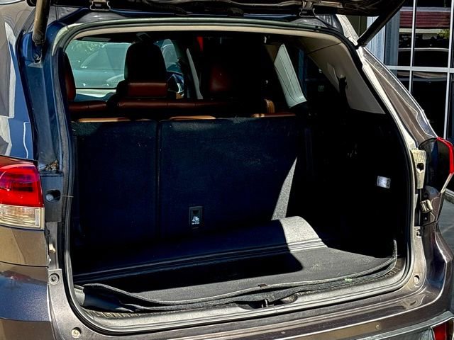 Used 2017 Toyota Highlander Limited Platinum w/ Carpet Mat Package image 26