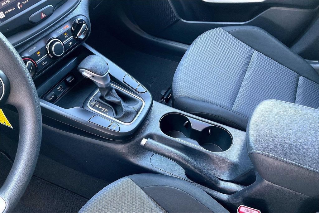 Used 2024 Kia Soul LX w/ Option Group 015 FWD image 16