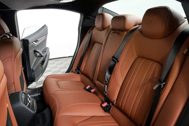 Used 2023 Maserati Ghibli Modena RWD image 20