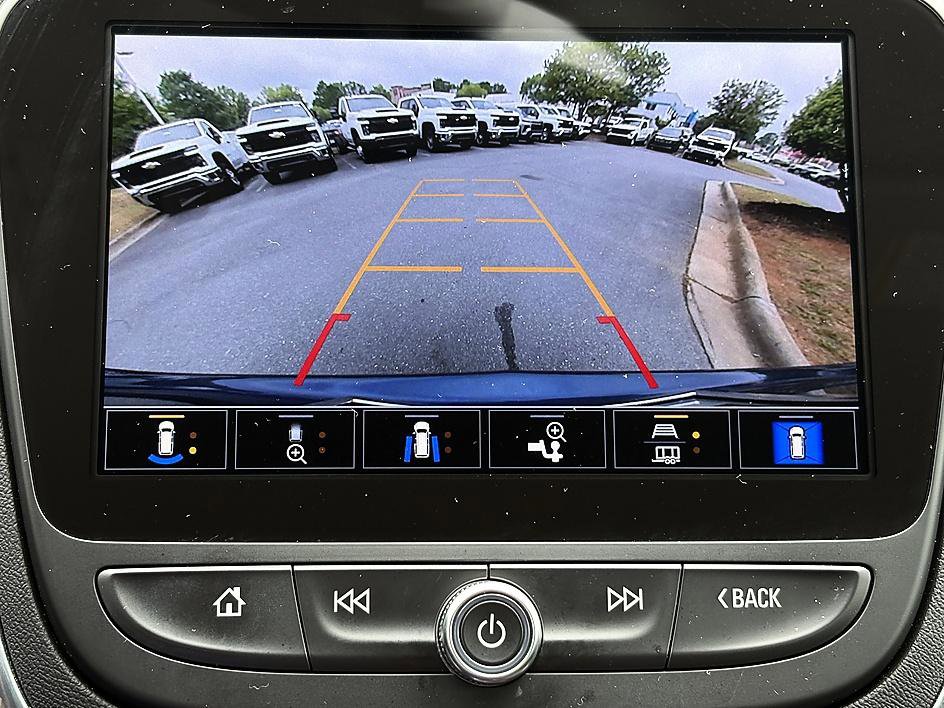 Used 2024 Chevrolet Equinox LT FWD image 23