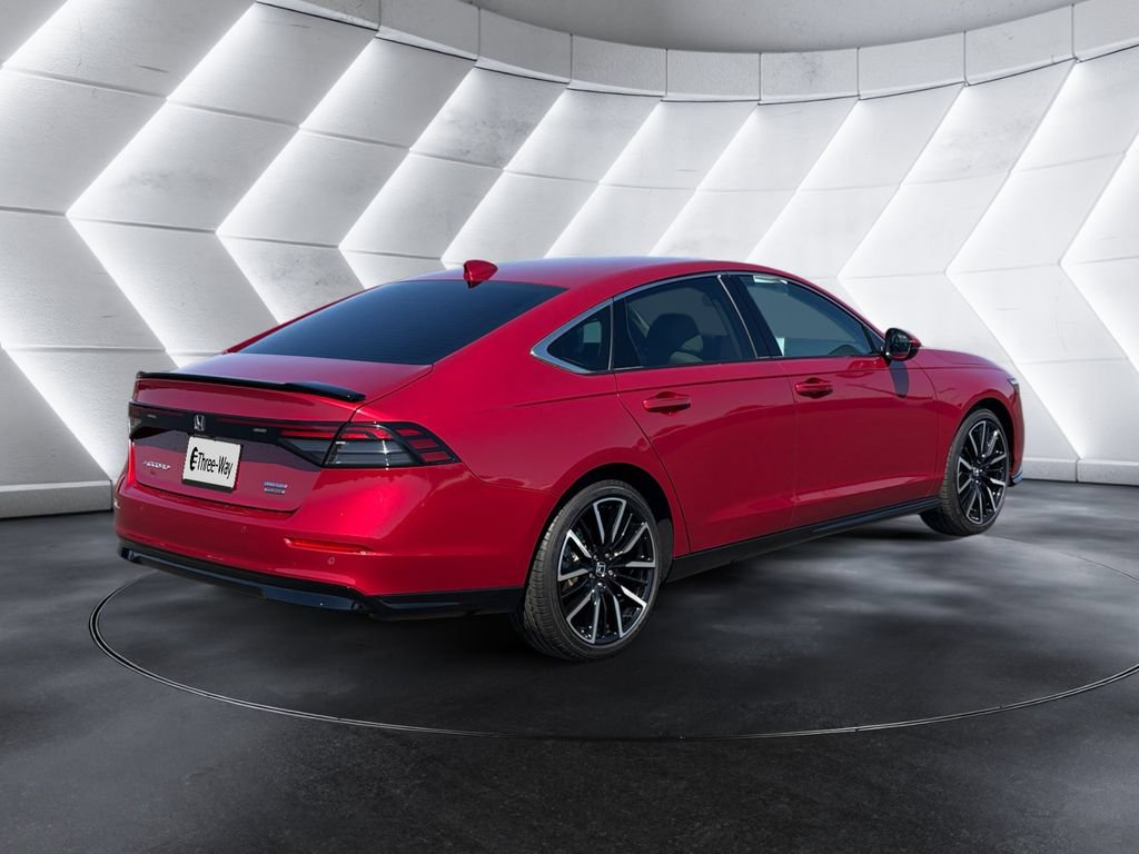 Used 2025 Honda Accord Touring image 5