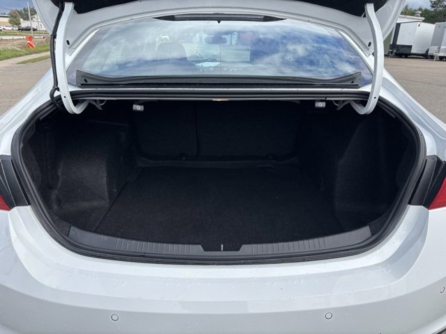 Used 2022 Chevrolet Malibu LS w/ Driver Confidence Package image 18