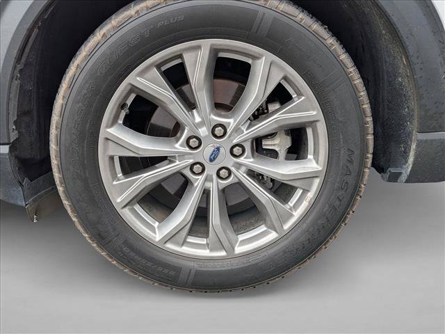 Used 2022 Ford Explorer Limited w/ Equipment Group 301A RWD image 18