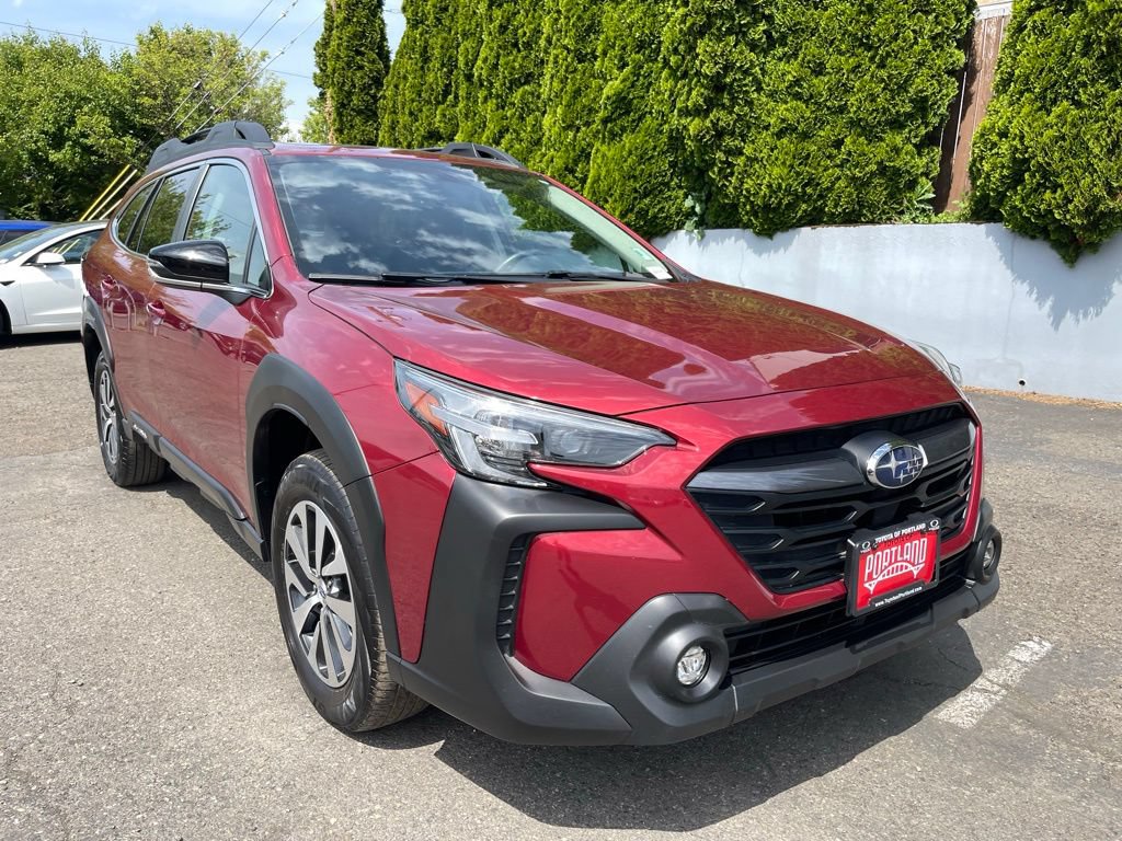 Used 2024 Subaru Outback Premium AWD/4WD image 2