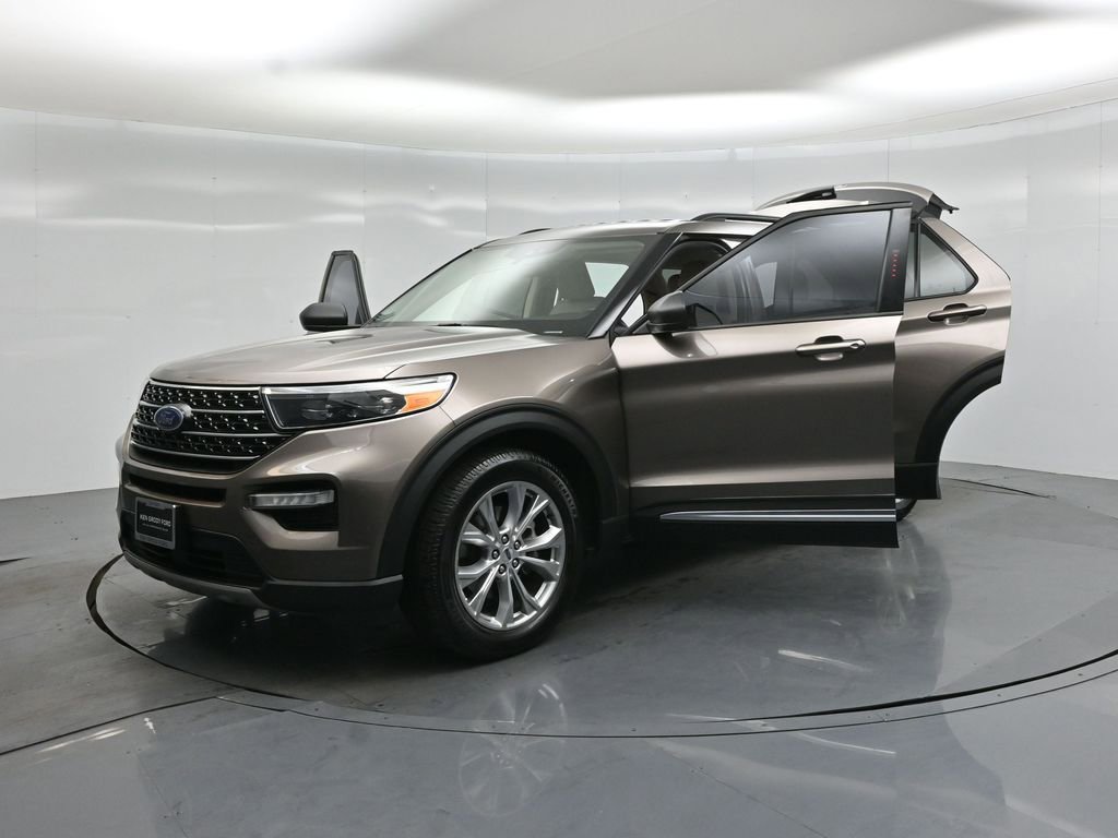 Used 2021 Ford Explorer XLT w/ Equipment Group 202A RWD image 29