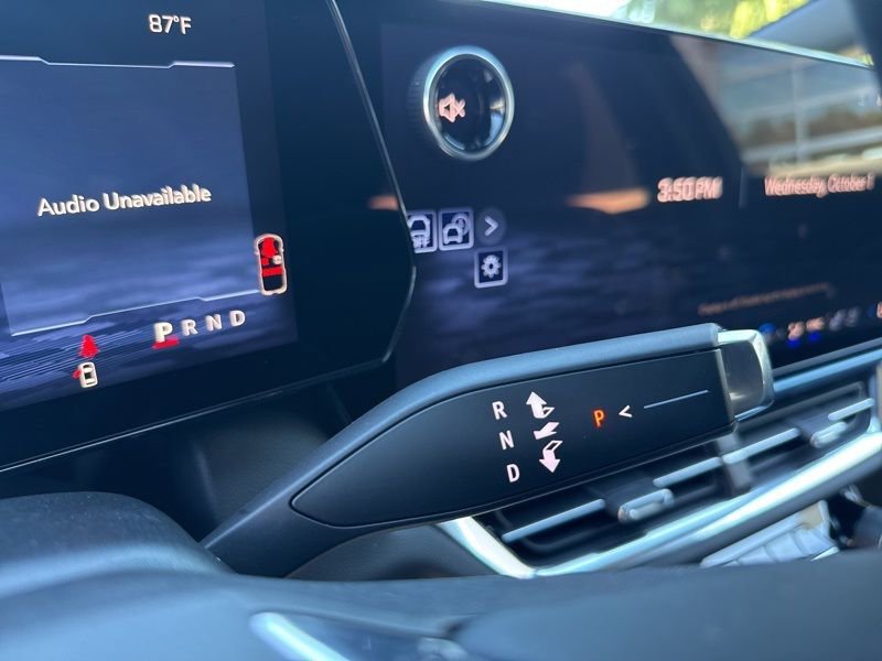 New 2026 Chevrolet Equinox EV LT w/ Convenience Package II image 12