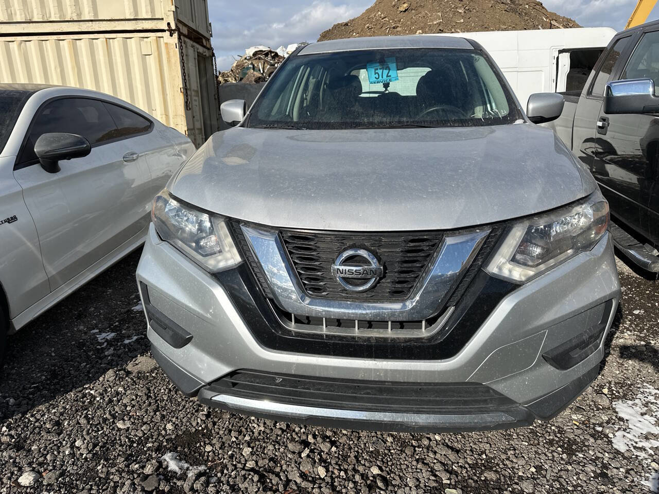 Used 2017 Nissan Rogue S AWD/4WD image 2