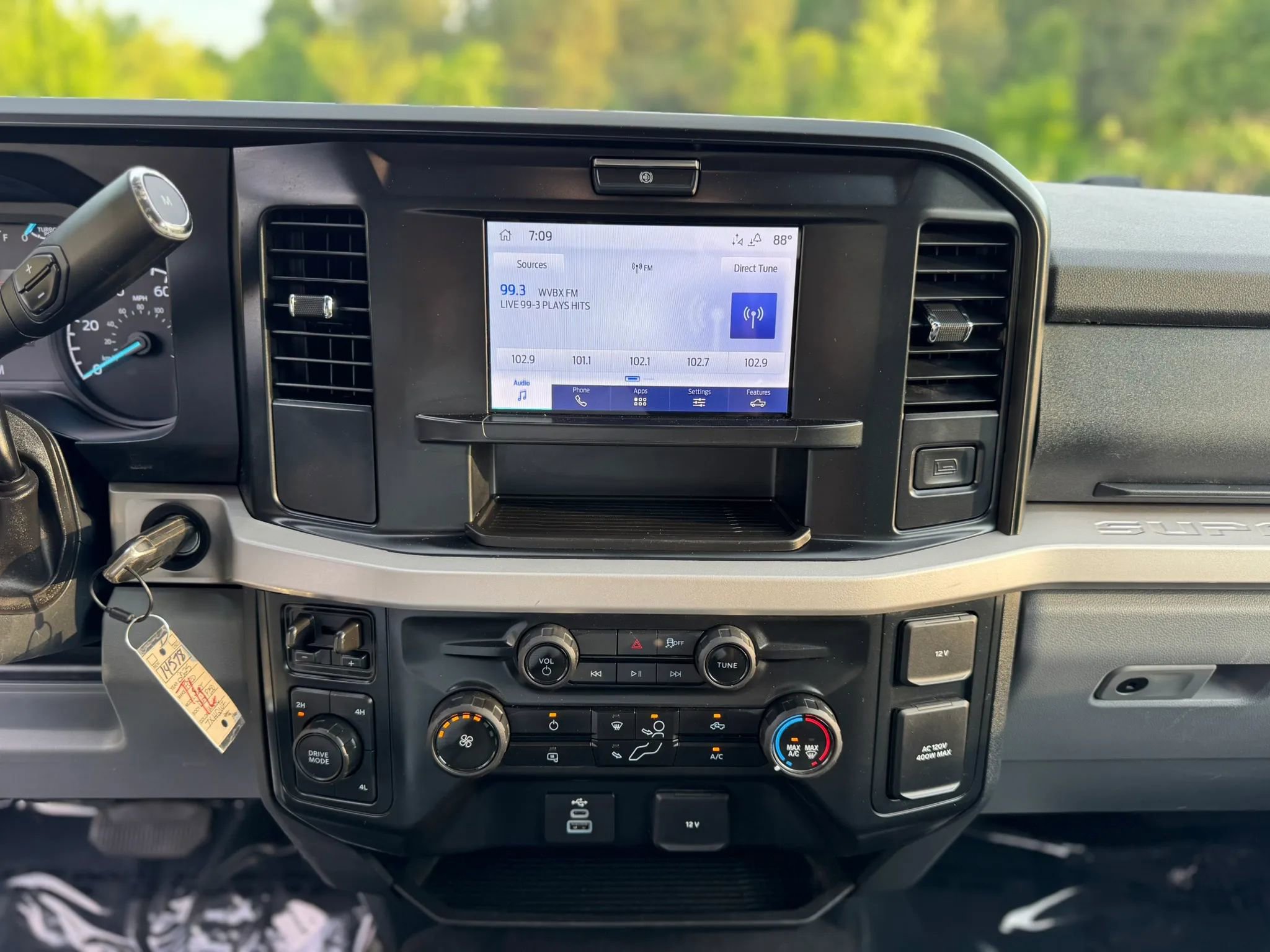 Used 2025 Ford F250 XLT AWD/4WD image 17