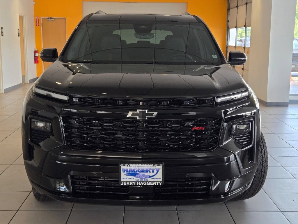 New 2026 Chevrolet Traverse RS w/ LPO, Floor Liner Package AWD/4WD image 3