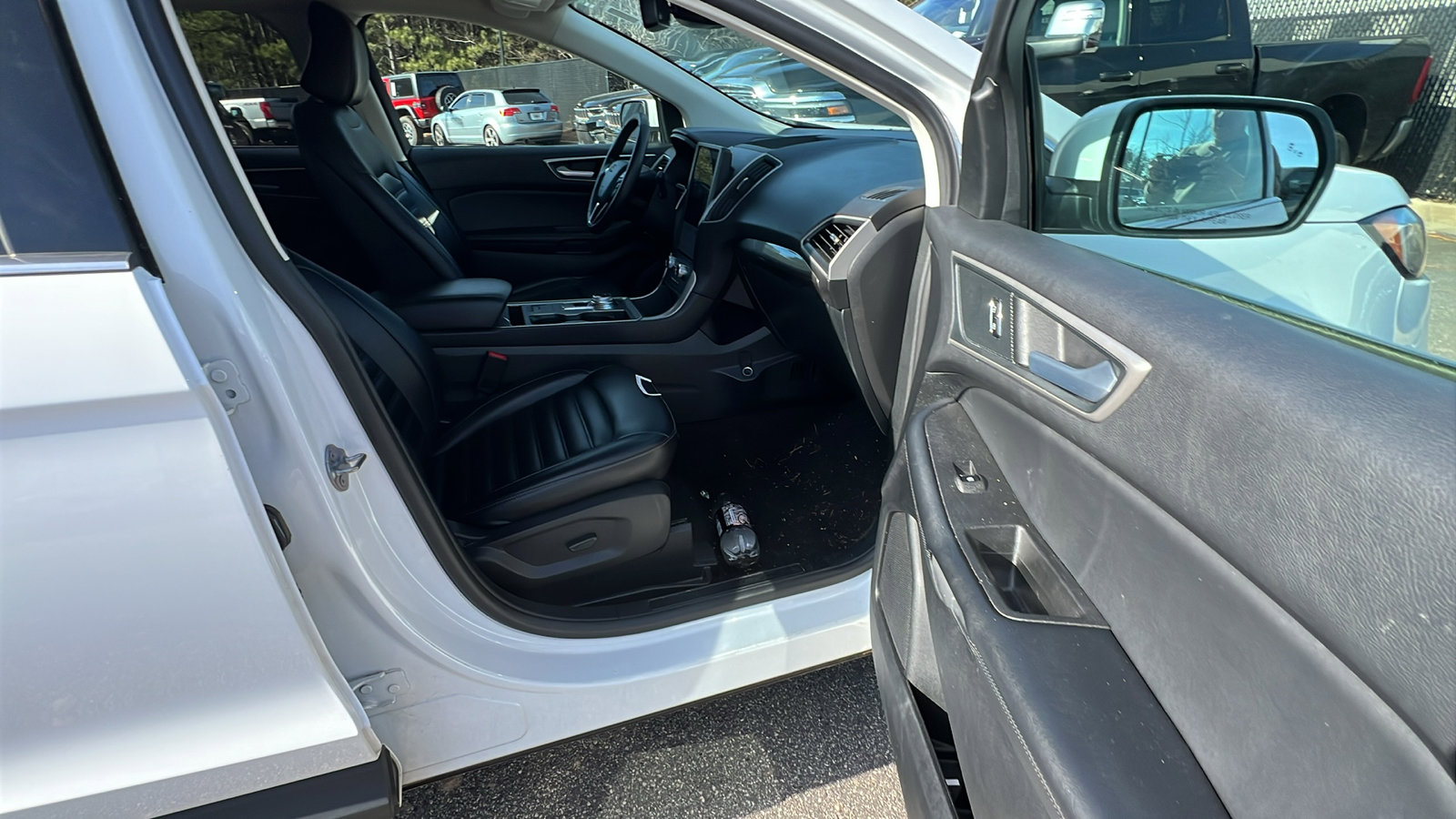 Used 2024 Ford Edge SEL image 20