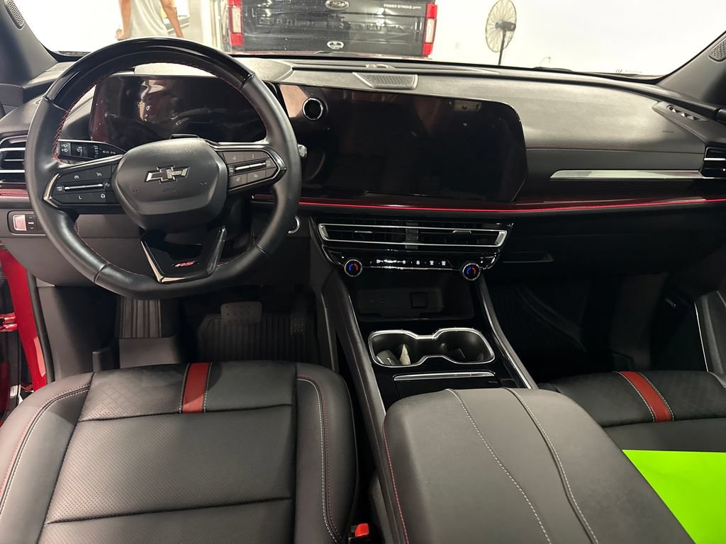 Used 2024 Chevrolet Traverse RS w/ LPO, Floor Liner Package FWD image 13