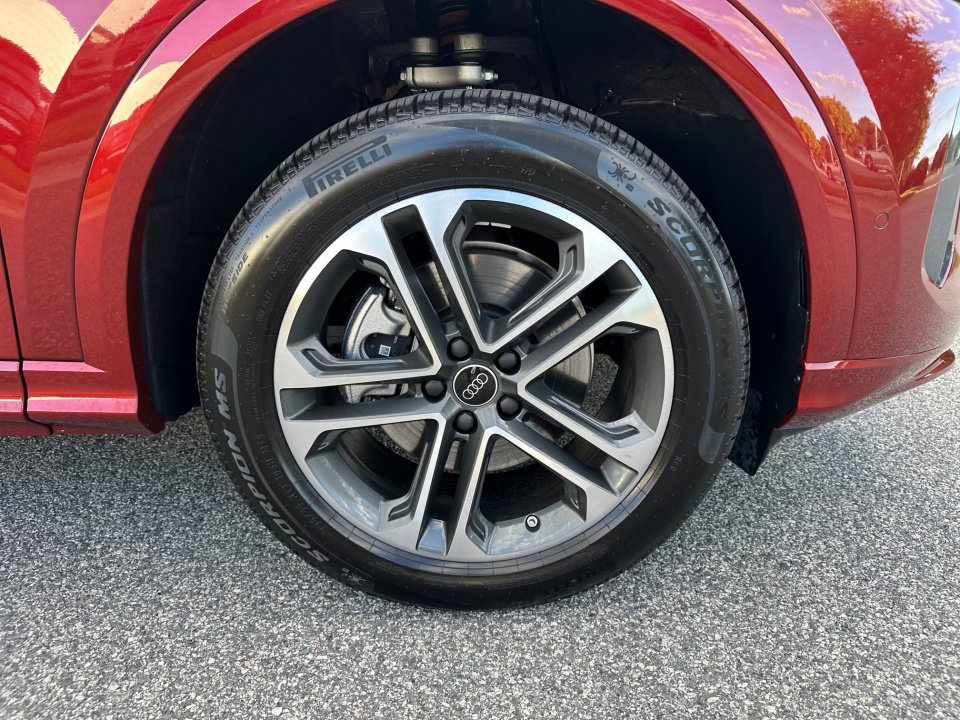 New 2025 Audi Q5 Premium Plus image 25