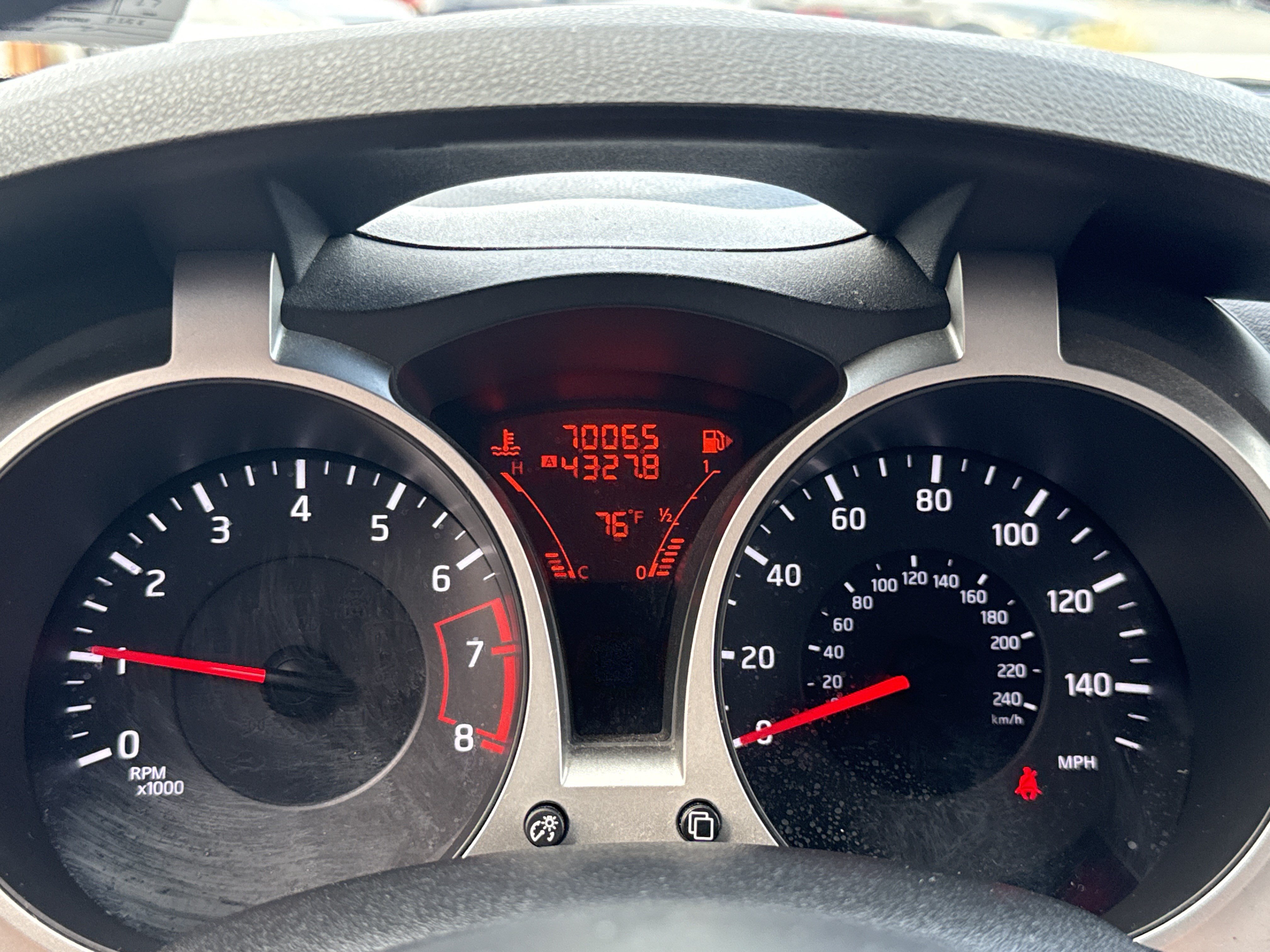 Used 2013 Nissan Juke SV AWD/4WD image 21