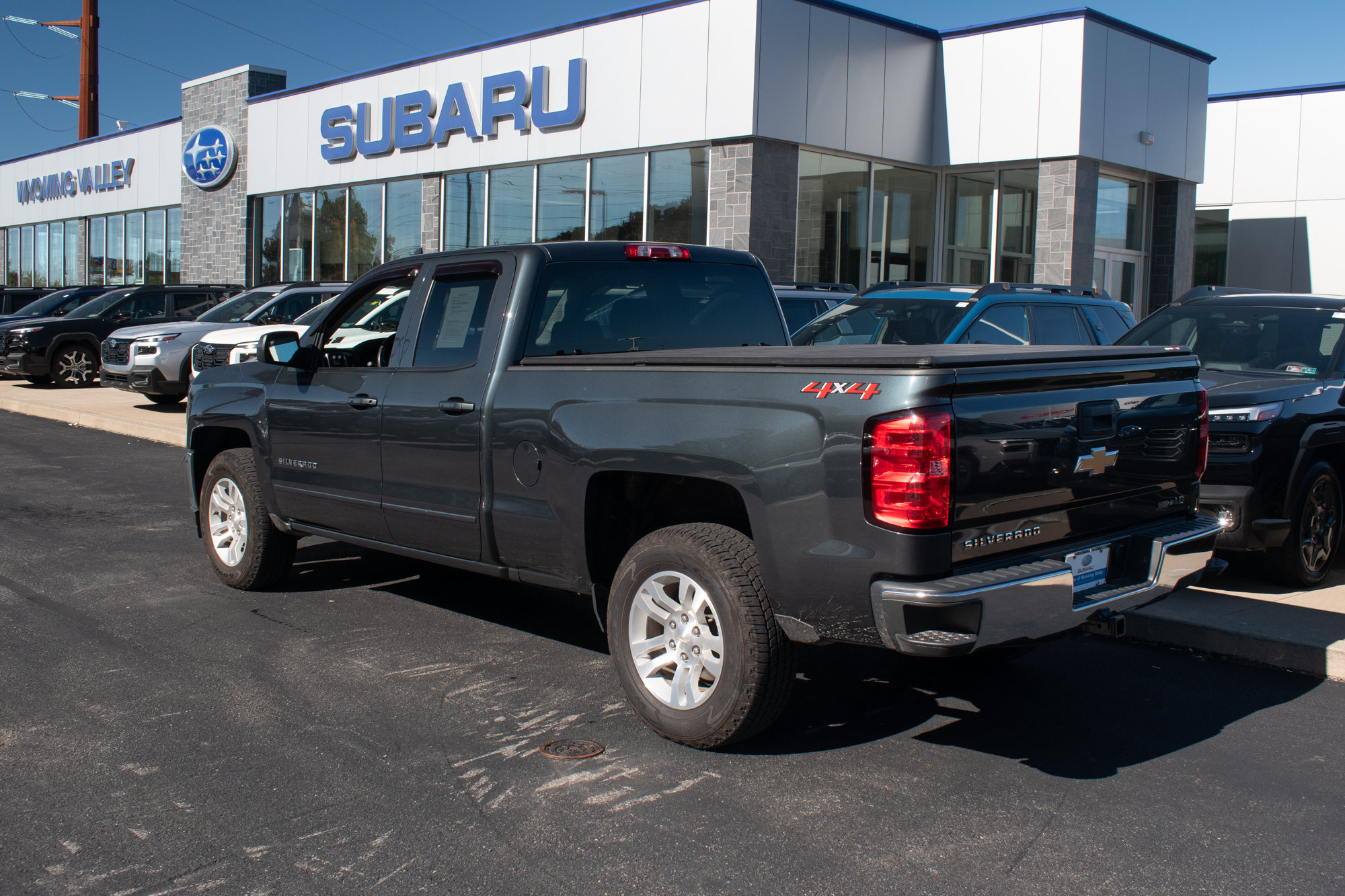 Used 2019 Chevrolet Silverado 1500 LT w/ All Star Edition AWD/4WD image 6