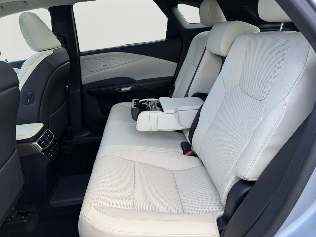 Certified 2025 Lexus RX 450h AWD w/ Convenience Package image 11