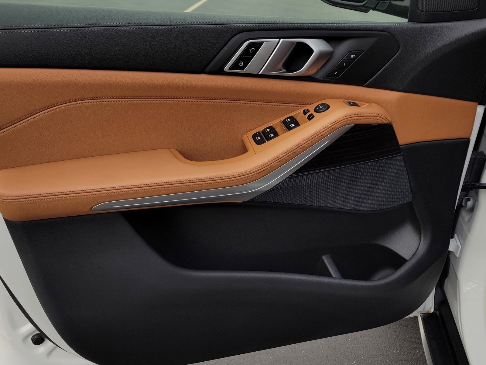 Used 2021 BMW X5 xDrive40i w/ Convenience Package image 9