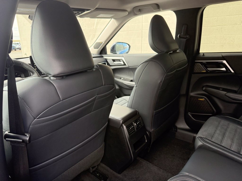 New 2026 Mitsubishi Outlander SE AWD/4WD image 23