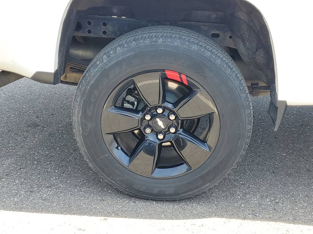 Used 2018 Chevrolet Colorado LT w/ Redline Special Edition AWD/4WD image 5