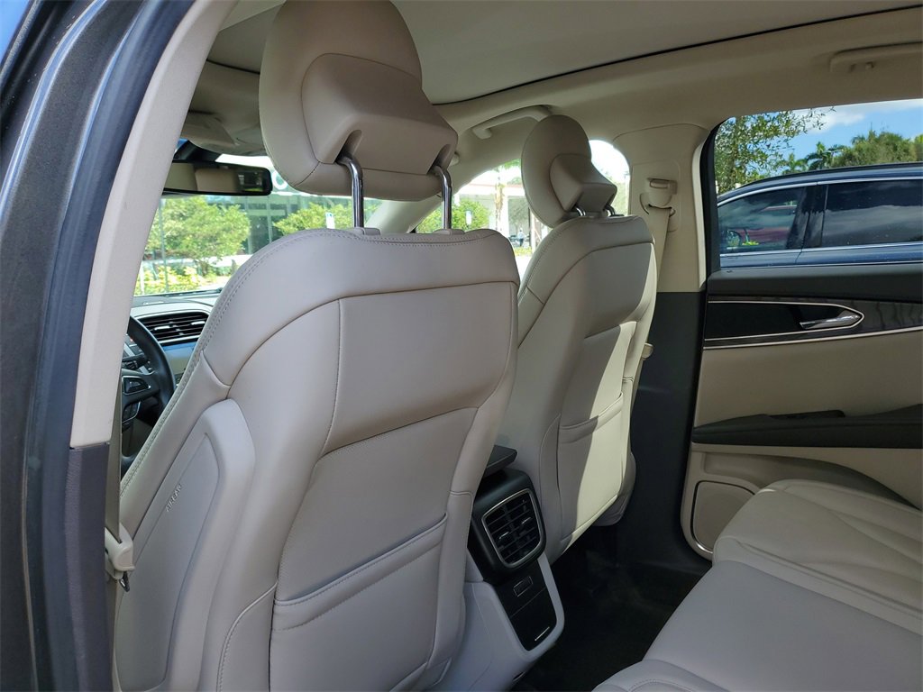 Used 2018 Lincoln MKX Reserve w/ Lincoln MKX Climate Package image 10