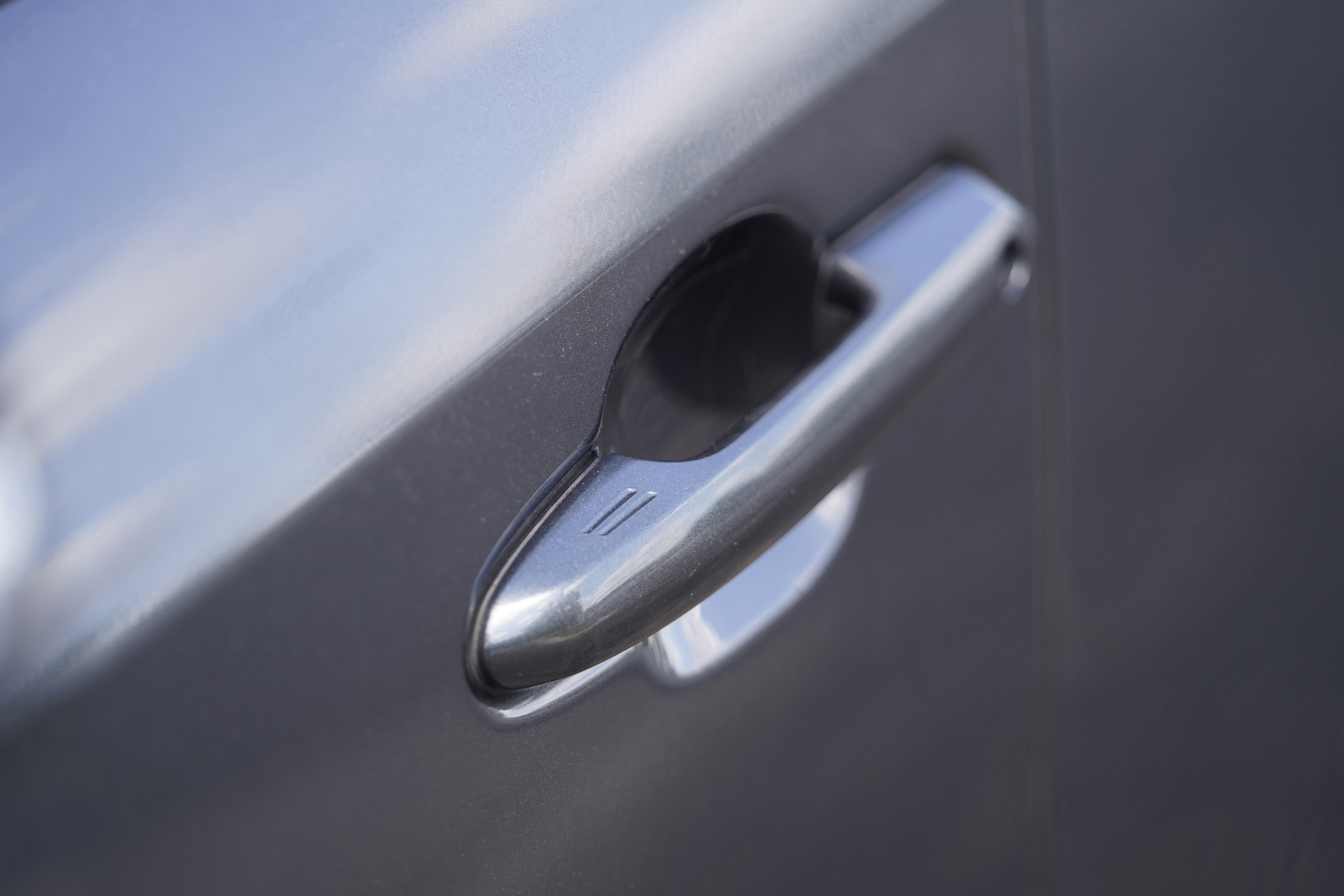 Used 2022 Toyota RAV4 XLE Premium FWD image 38