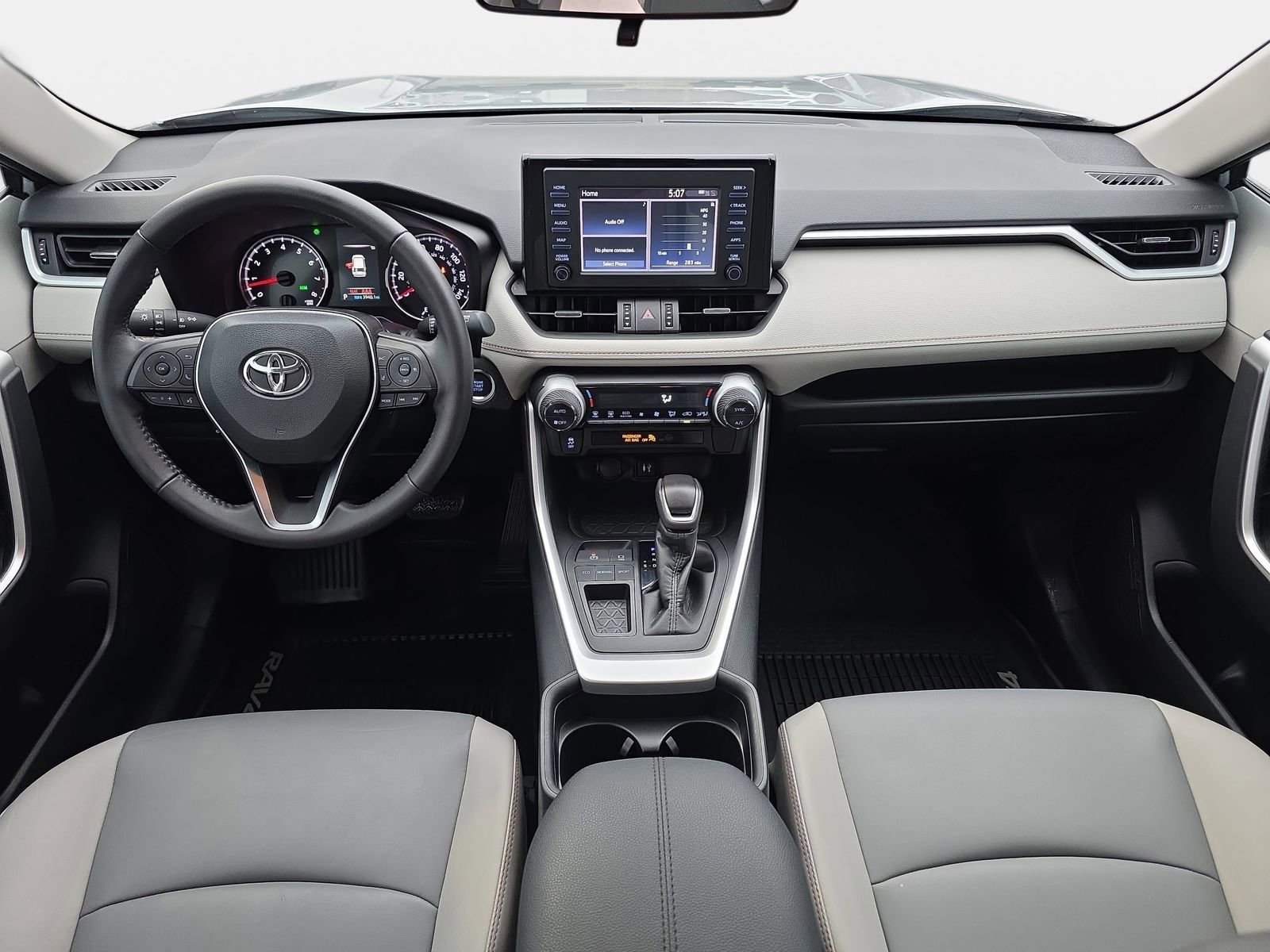 Used 2019 Toyota RAV4 XLE Premium image 9