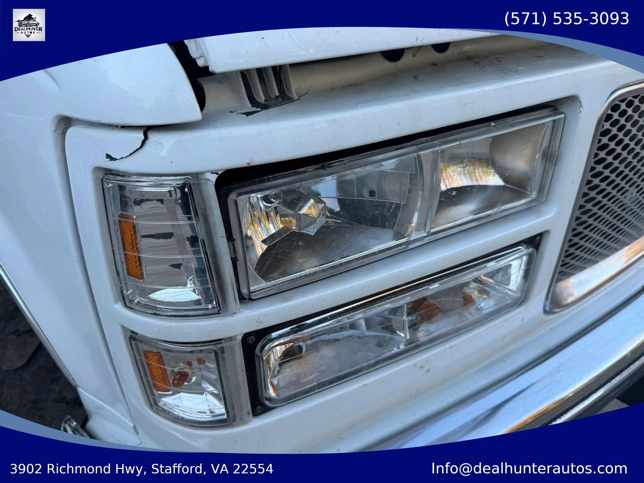Used 1998 GMC Yukon 4WD 4-Door w/ Marketing Opt Pkg 5 image 3