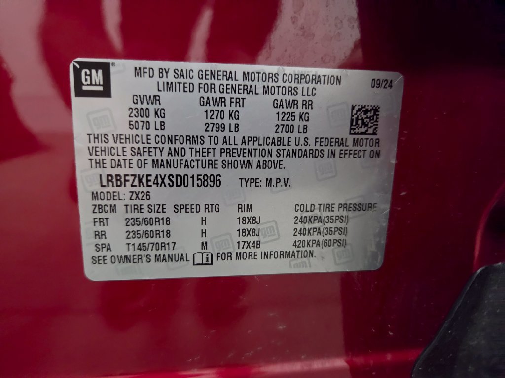 Certified 2025 Buick Envision Preferred AWD/4WD image 42
