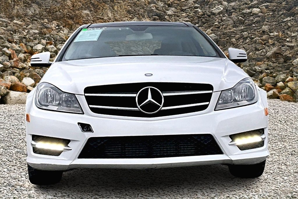 Used 2015 Mercedes-Benz C 250 Coupe image 3