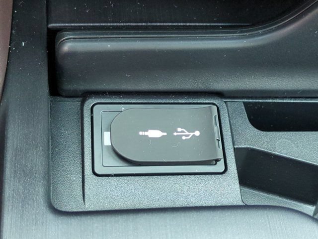 Used 2019 Lexus ES 300h w/ Premium Package FWD image 22