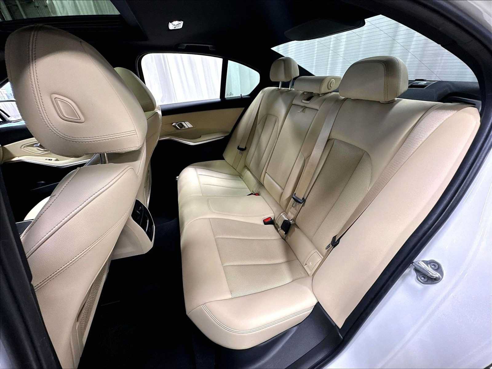Used 2022 BMW 330i Sedan w/ Premium Package RWD image 31