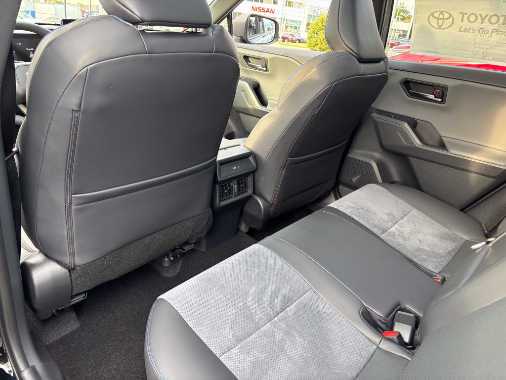 New 2026 Toyota RAV4 XSE w/ Panoramic Sun Roof Package AWD/4WD image 33