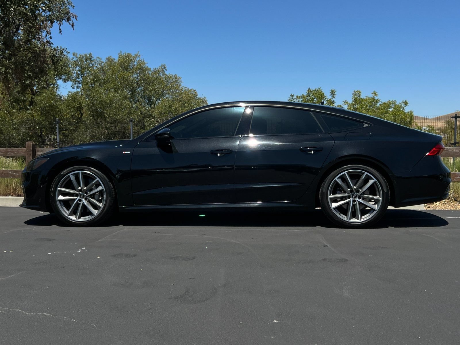 Used 2021 Audi A7 e Premium Plus w/ Executive Package AWD/4WD image 3