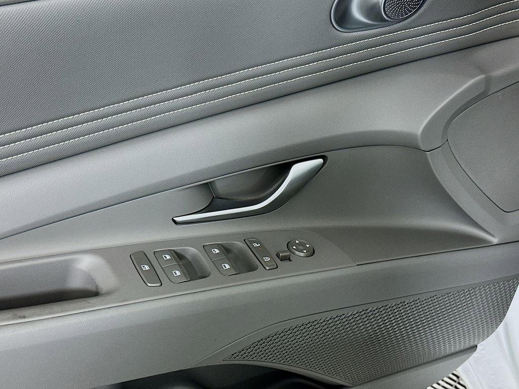 New 2026 Hyundai Elantra Sport image 18