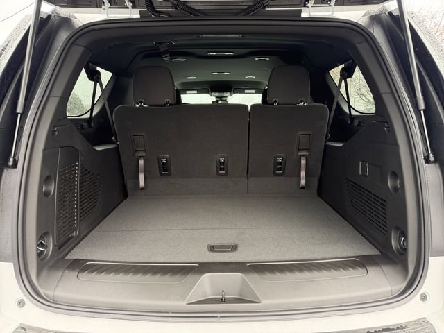 New 2026 Chevrolet Suburban LS w/ Max Trailering Package AWD/4WD image 38
