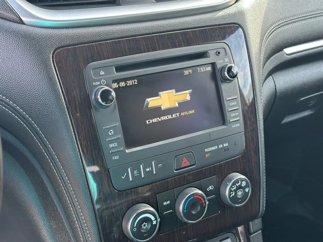 Used 2017 Chevrolet Traverse LT w/ Style and Technology Package image 9