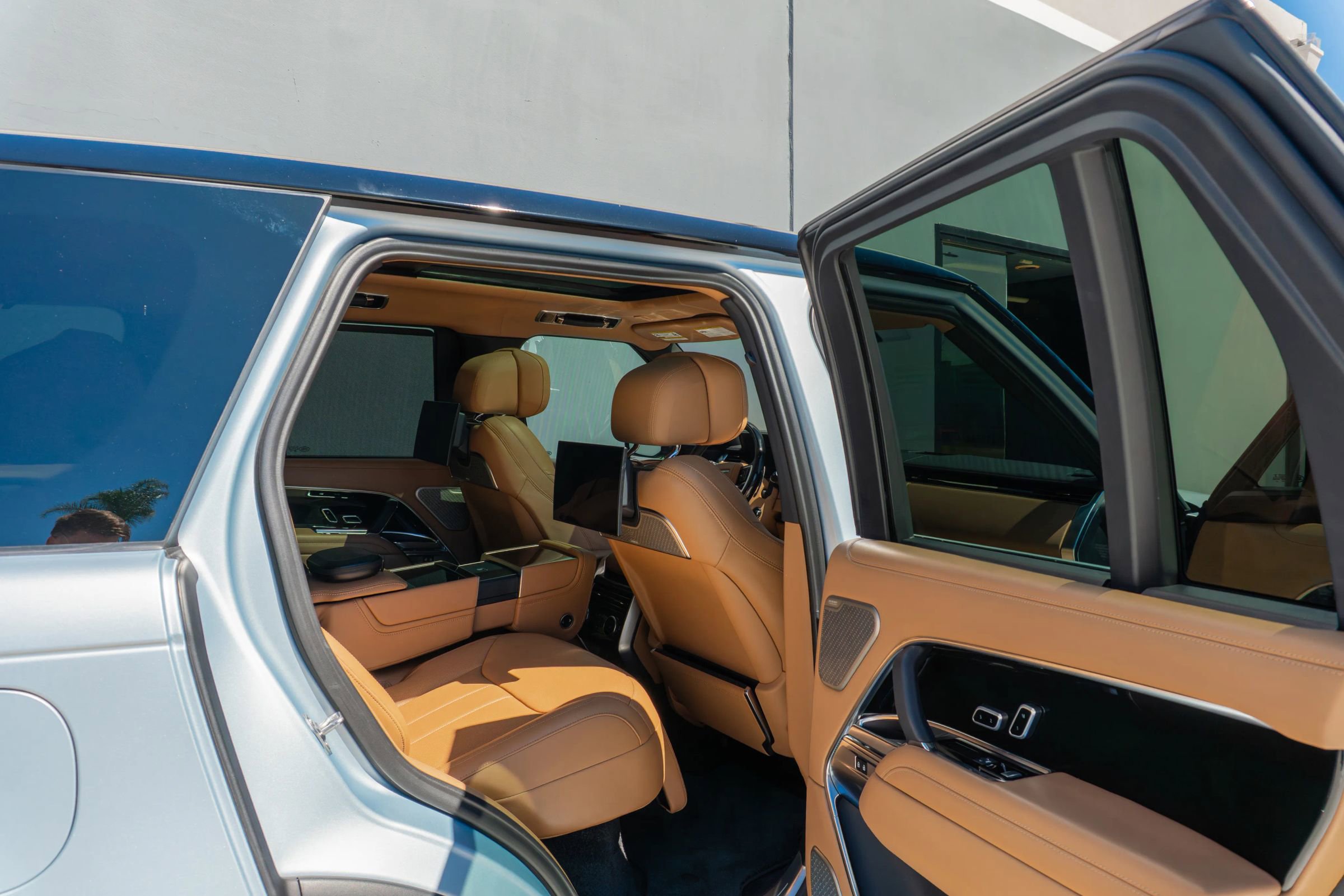 Used 2023 Land Rover Range Rover Autobiography image 59