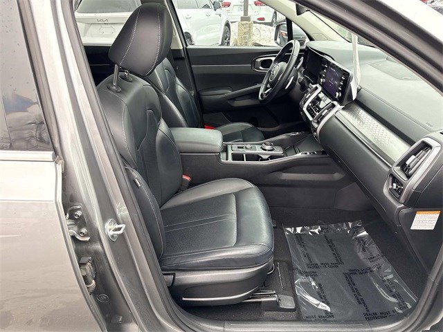 Used 2021 Kia Sorento EX image 9
