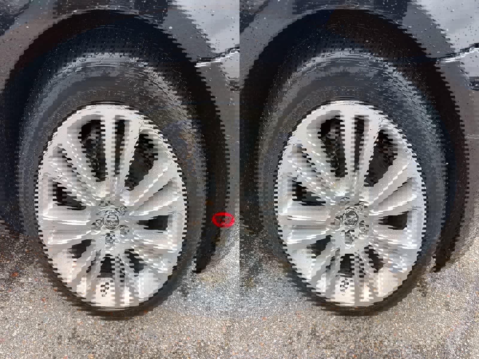 Used 2020 Jaguar XF Prestige image 12