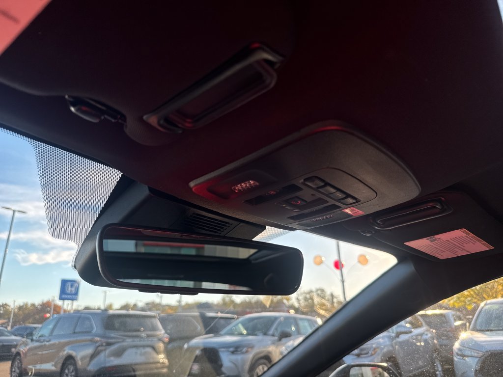 Used 2025 Toyota Camry XSE AWD/4WD image 29