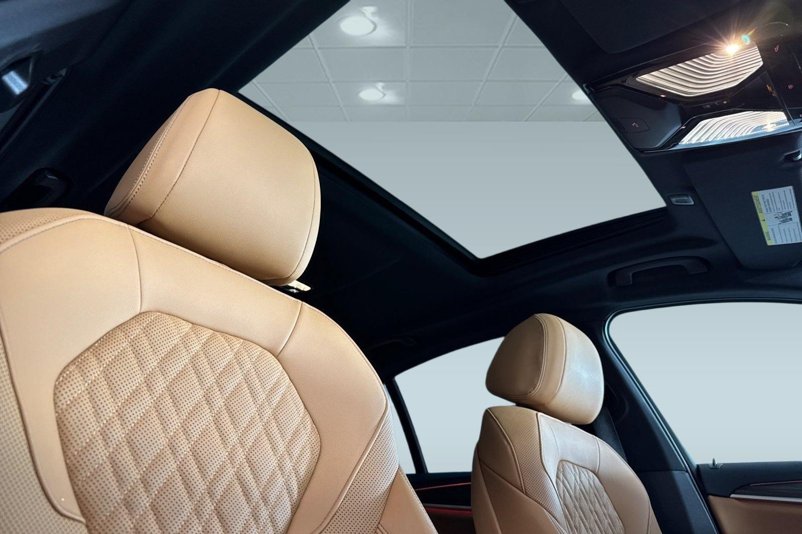 Certified 2023 BMW 530i w/ Convenience Package RWD image 24