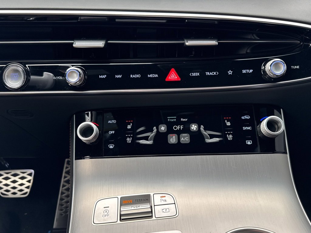 New 2026 Genesis GV70 3.5T Sport Advanced image 9